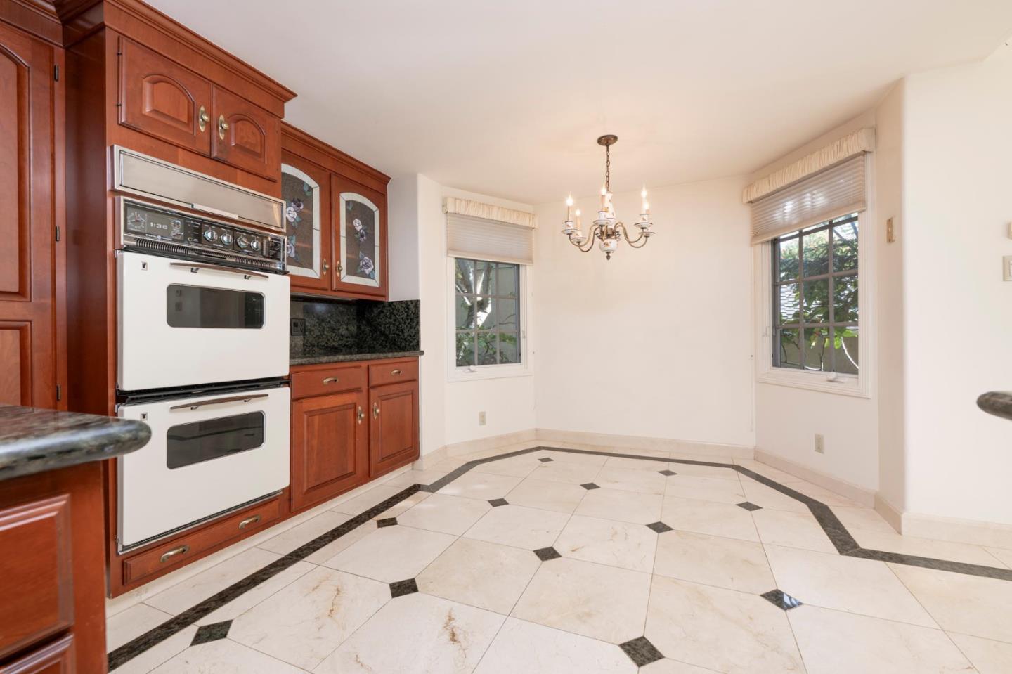 Detail Gallery Image 9 of 18 For 321 Ashton Ave, Millbrae,  CA 94030 - 0 Beds | 2/1 Baths