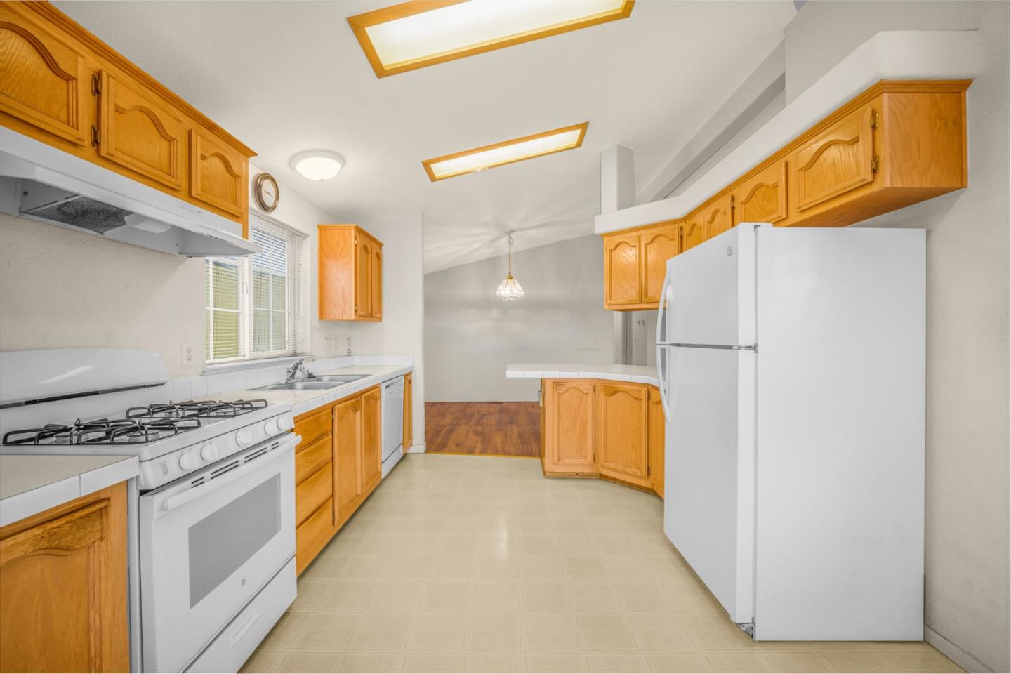 Detail Gallery Image 9 of 27 For 1515 N Milpitas Blvd #97,  Milpitas,  CA 95035 - 2 Beds | 2 Baths