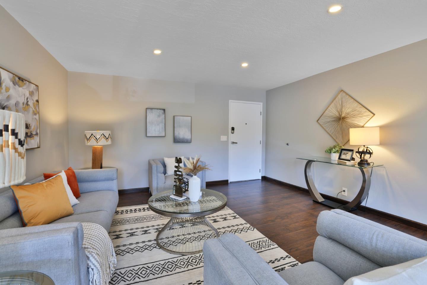 Detail Gallery Image 4 of 74 For 1458 Hudson St #116,  Redwood City,  CA 94061 - 2 Beds | 1 Baths