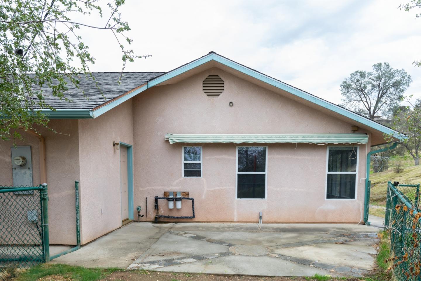 Detail Gallery Image 17 of 65 For 41508 Roaring River Ct, Coarsegold,  CA 93614 - 3 Beds | 2 Baths