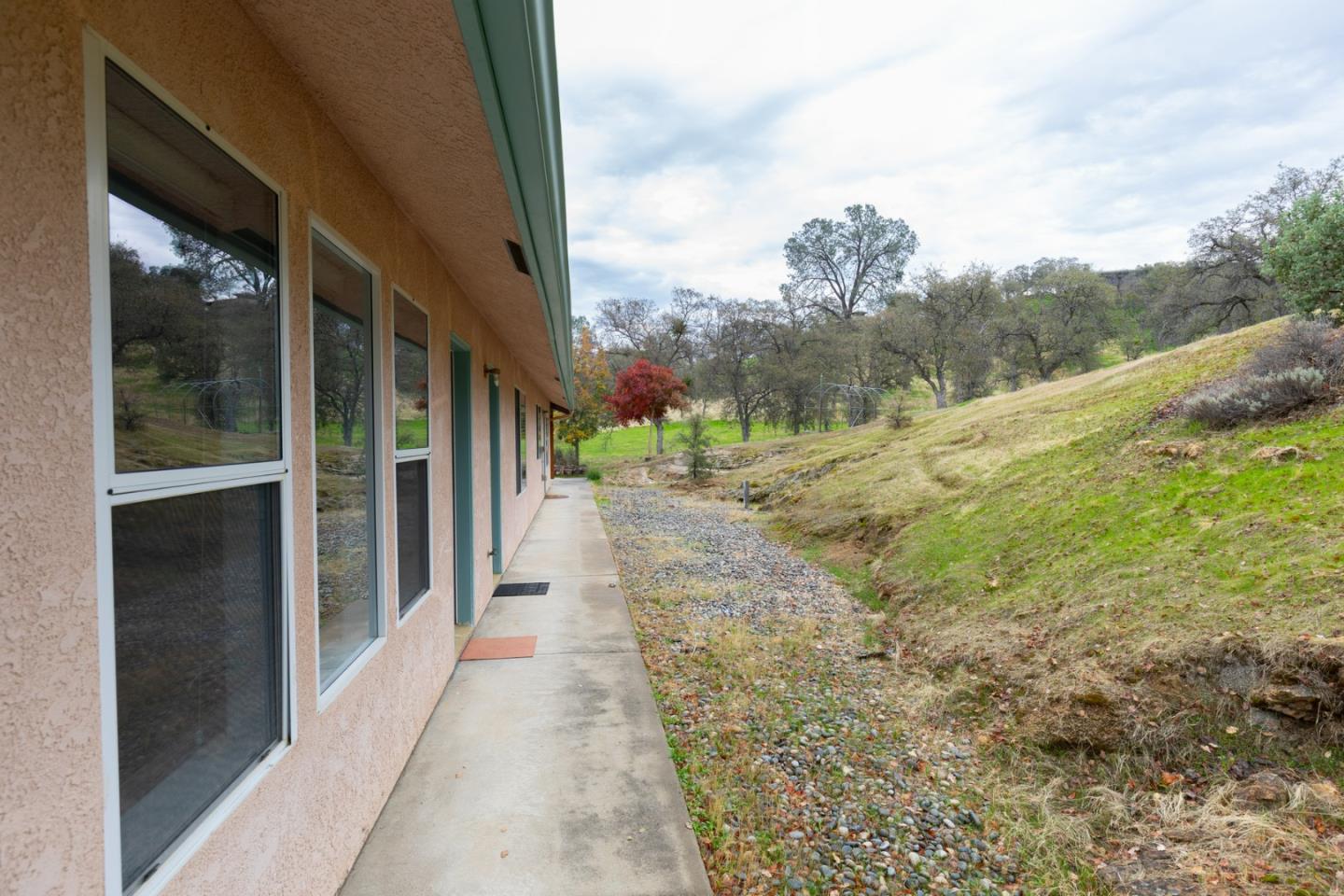 Detail Gallery Image 18 of 65 For 41508 Roaring River Ct, Coarsegold,  CA 93614 - 3 Beds | 2 Baths