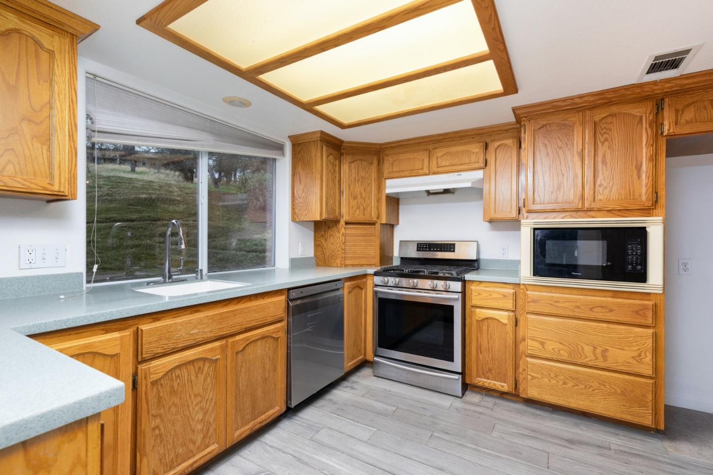 Detail Gallery Image 39 of 65 For 41508 Roaring River Ct, Coarsegold,  CA 93614 - 3 Beds | 2 Baths