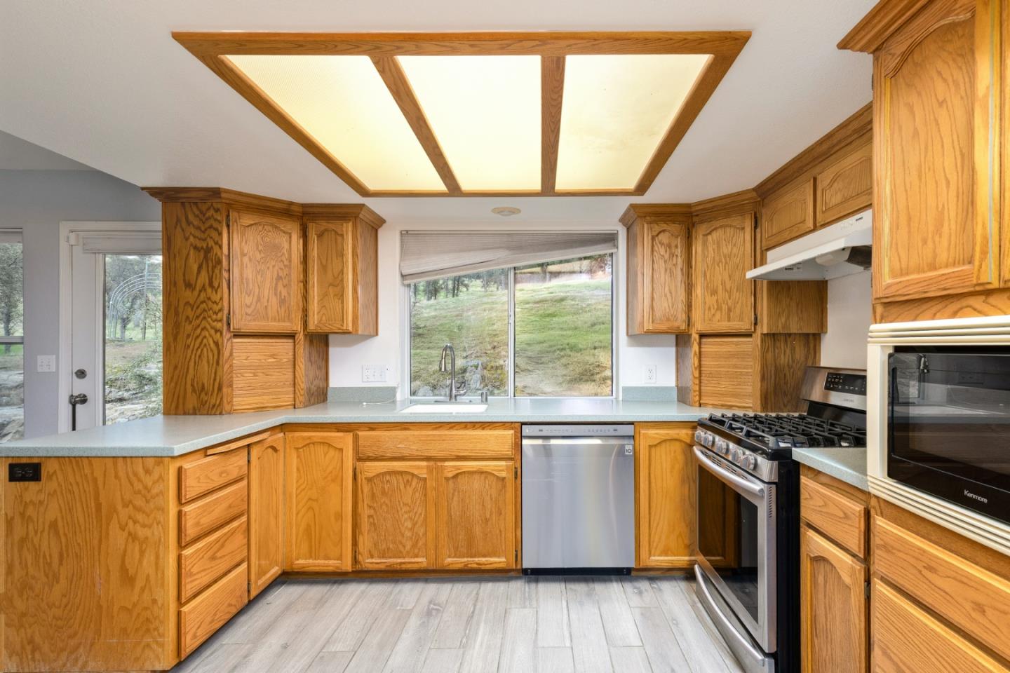 Detail Gallery Image 42 of 65 For 41508 Roaring River Ct, Coarsegold,  CA 93614 - 3 Beds | 2 Baths