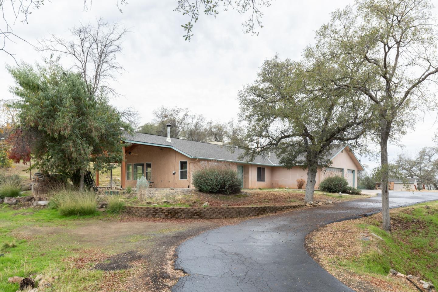 Detail Gallery Image 6 of 65 For 41508 Roaring River Ct, Coarsegold,  CA 93614 - 3 Beds | 2 Baths