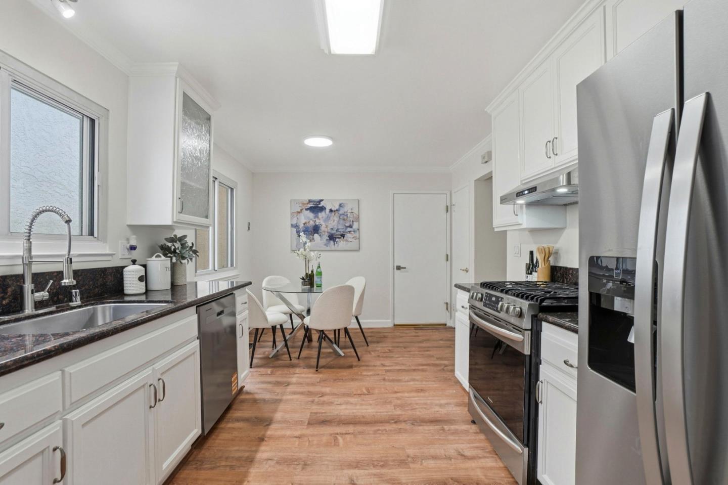 Detail Gallery Image 12 of 37 For 844 King Dr, Daly City,  CA 94015 - 3 Beds | 1/1 Baths