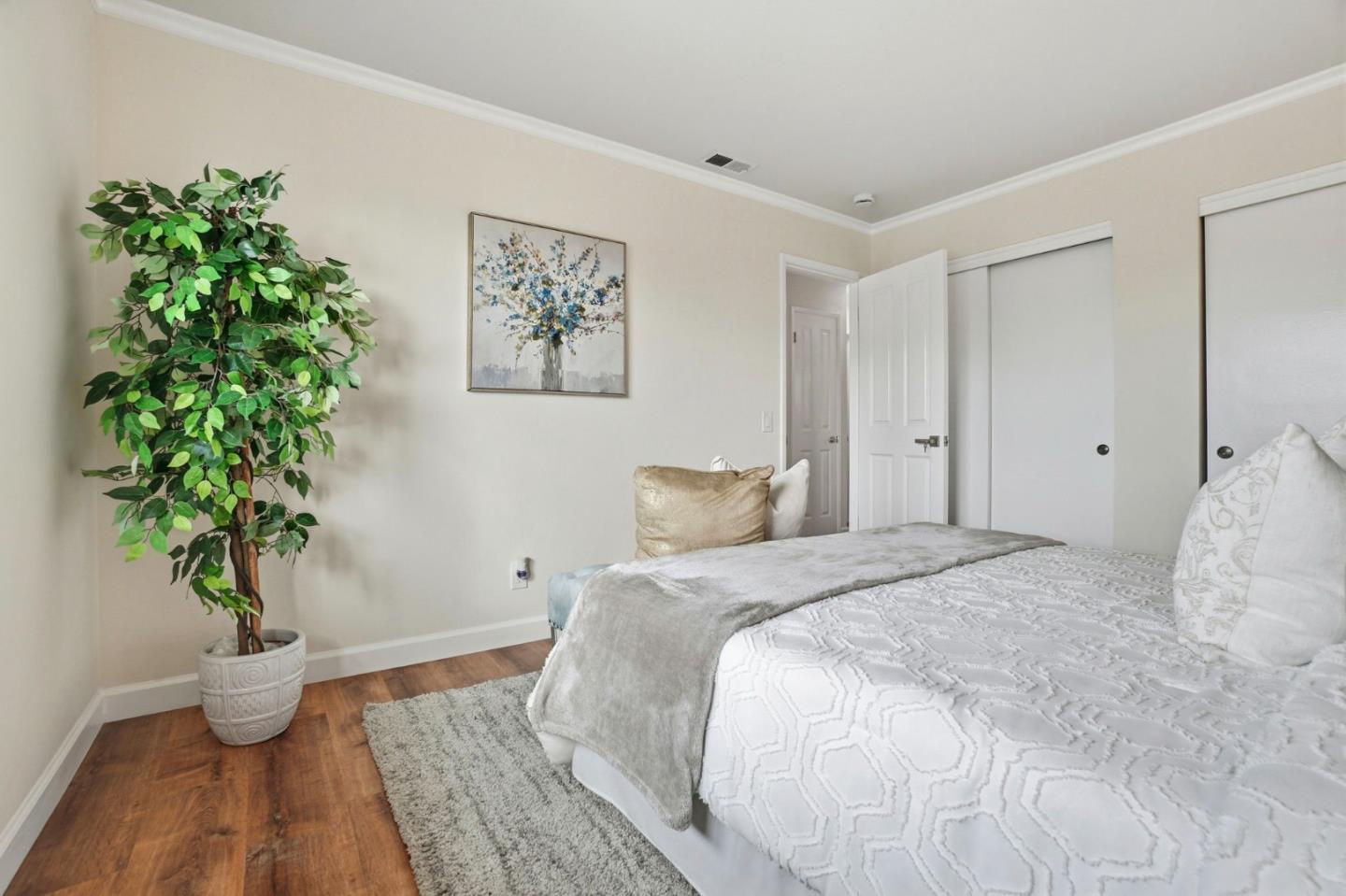 Detail Gallery Image 27 of 37 For 844 King Dr, Daly City,  CA 94015 - 3 Beds | 1/1 Baths