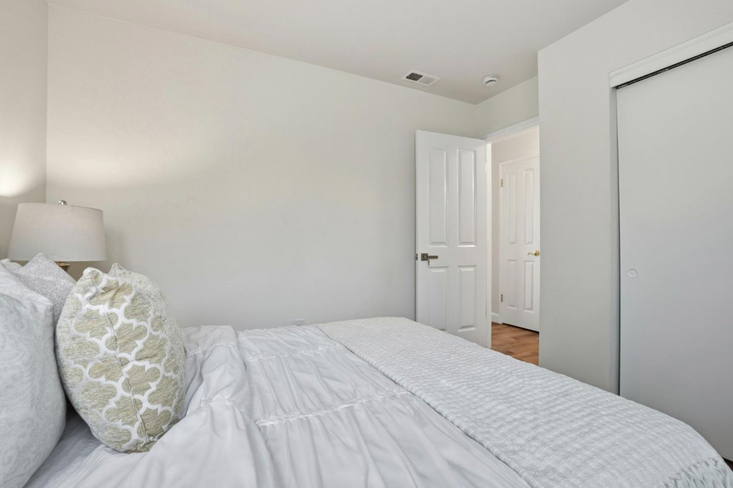 Detail Gallery Image 30 of 37 For 844 King Dr, Daly City,  CA 94015 - 3 Beds | 1/1 Baths