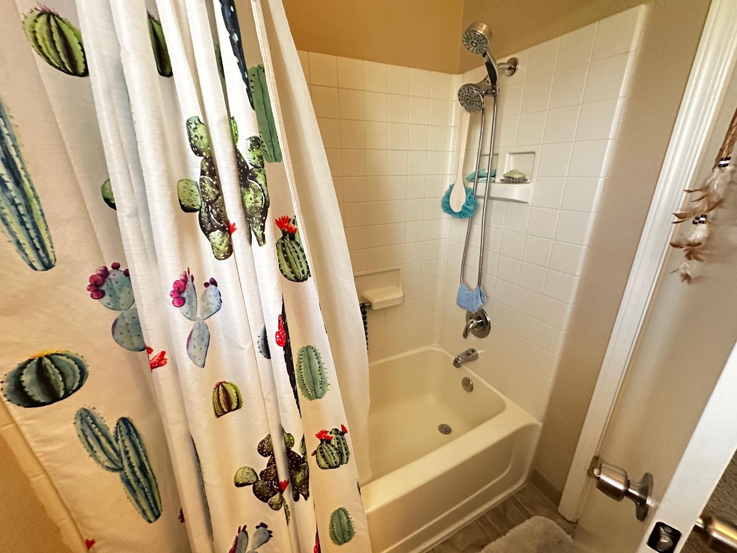 Detail Gallery Image 30 of 30 For 831 El Pinal Ln, Los Banos,  CA 93635 - 3 Beds | 2 Baths