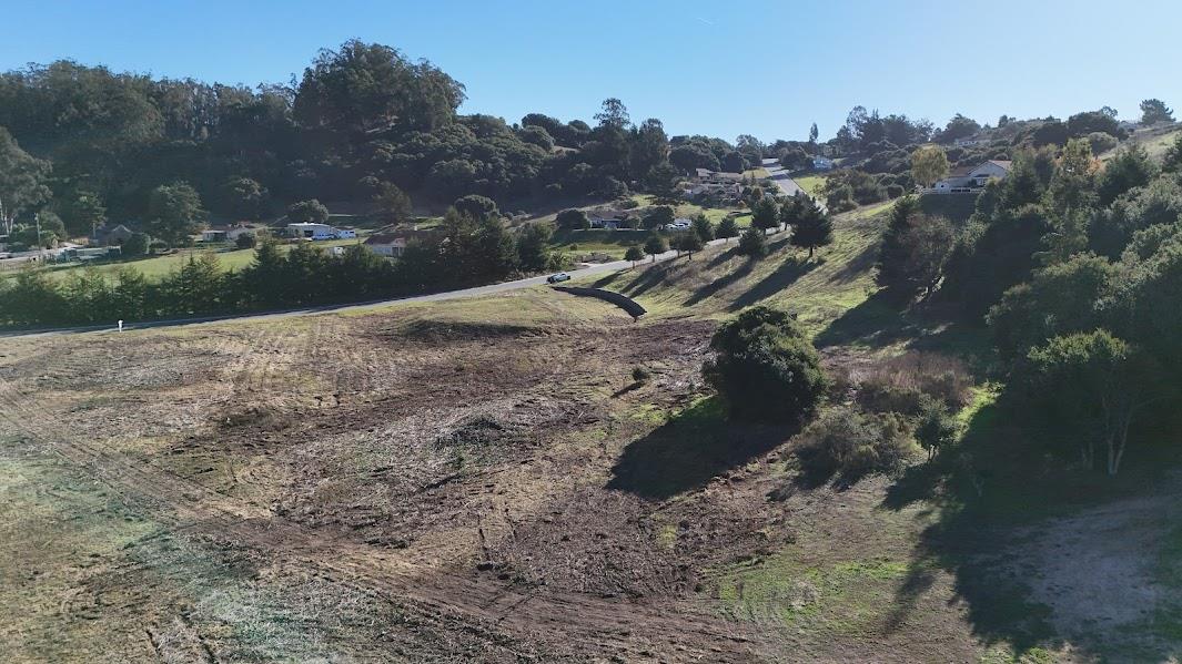 Detail Gallery Image 10 of 13 For 10706 Country Meadows Rd, Salinas,  CA 93907 - – Beds | – Baths