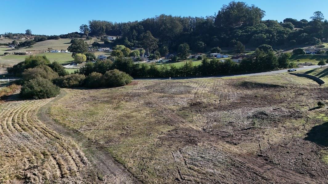 Detail Gallery Image 12 of 13 For 10706 Country Meadows Rd, Salinas,  CA 93907 - – Beds | – Baths