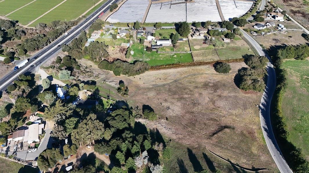 Detail Gallery Image 4 of 13 For 10706 Country Meadows Rd, Salinas,  CA 93907 - – Beds | – Baths