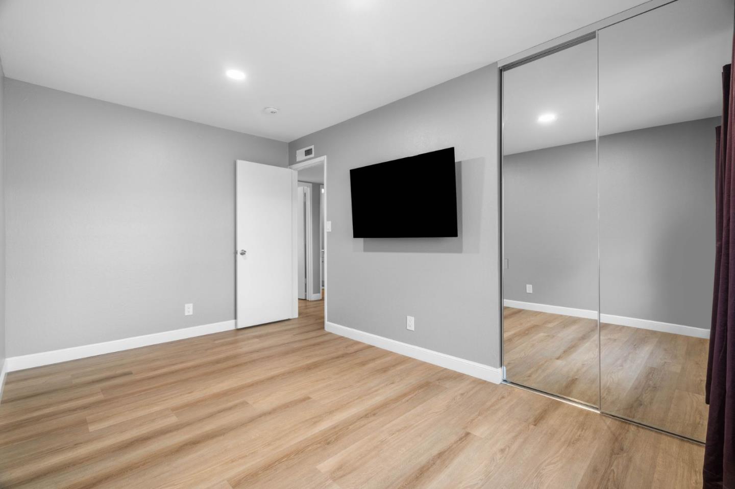 Detail Gallery Image 12 of 30 For 4586 Cimarron River Ct, San Jose,  CA 95136 - 3 Beds | 2/1 Baths