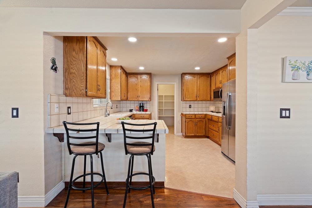 Detail Gallery Image 15 of 45 For 1091 Nez Perce Dr, Hollister,  CA 95023 - 4 Beds | 2 Baths