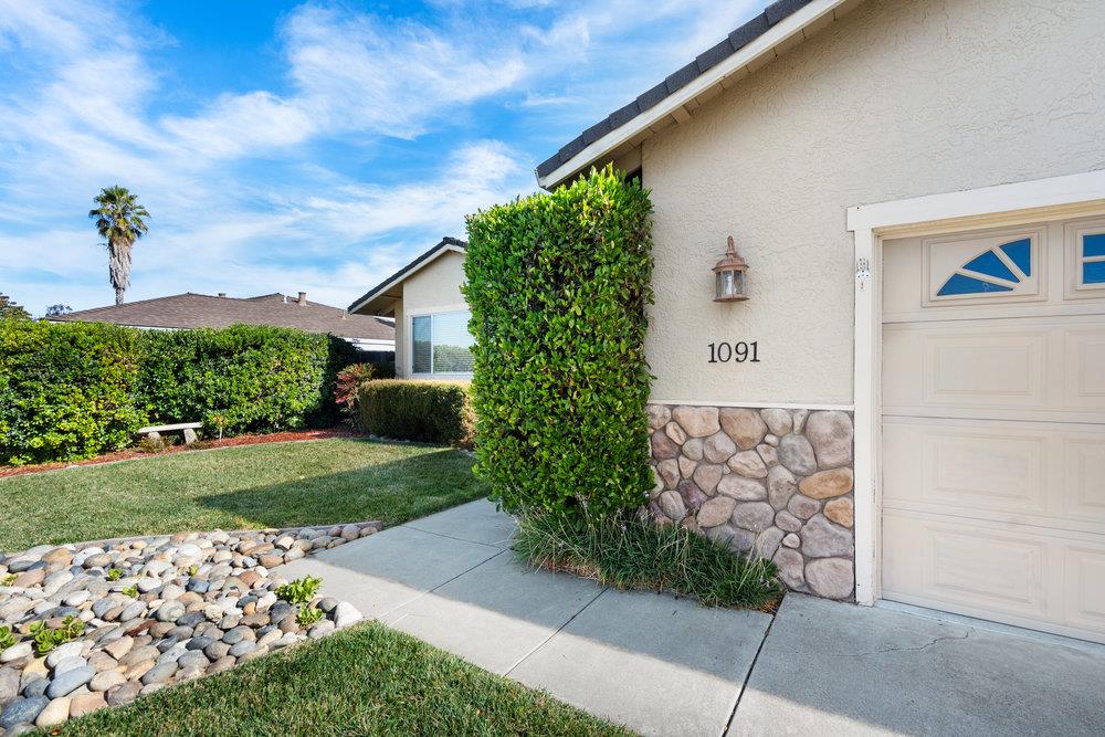 Detail Gallery Image 3 of 45 For 1091 Nez Perce Dr, Hollister,  CA 95023 - 4 Beds | 2 Baths