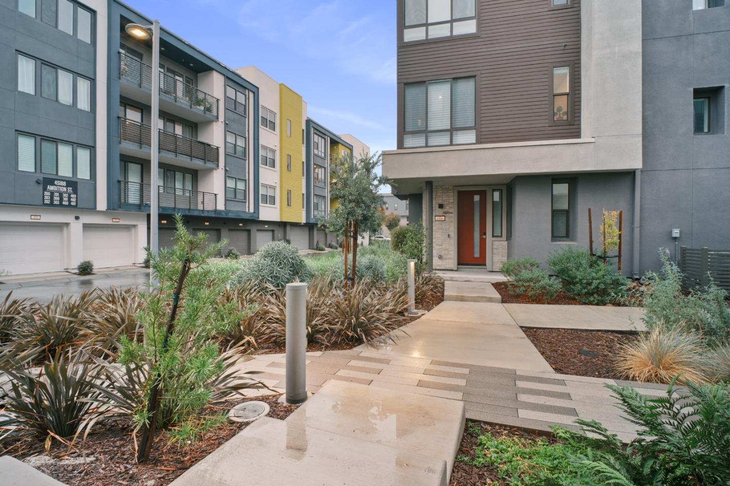 Detail Gallery Image 2 of 57 For 3713 Vision Cmn #1007,  Fremont,  CA 94538 - 2 Beds | 2/1 Baths