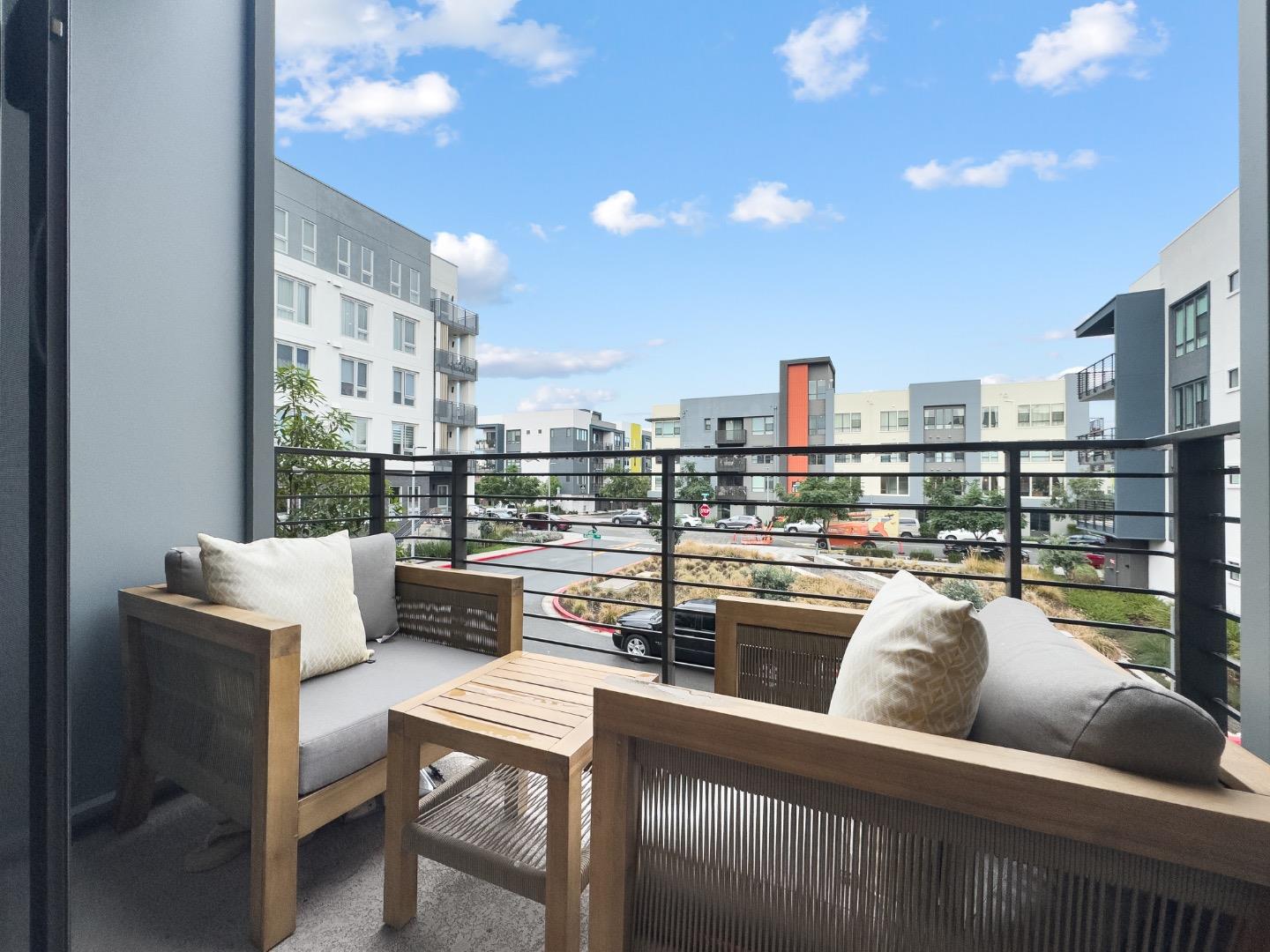 Detail Gallery Image 43 of 57 For 3713 Vision Cmn #1007,  Fremont,  CA 94538 - 2 Beds | 2/1 Baths