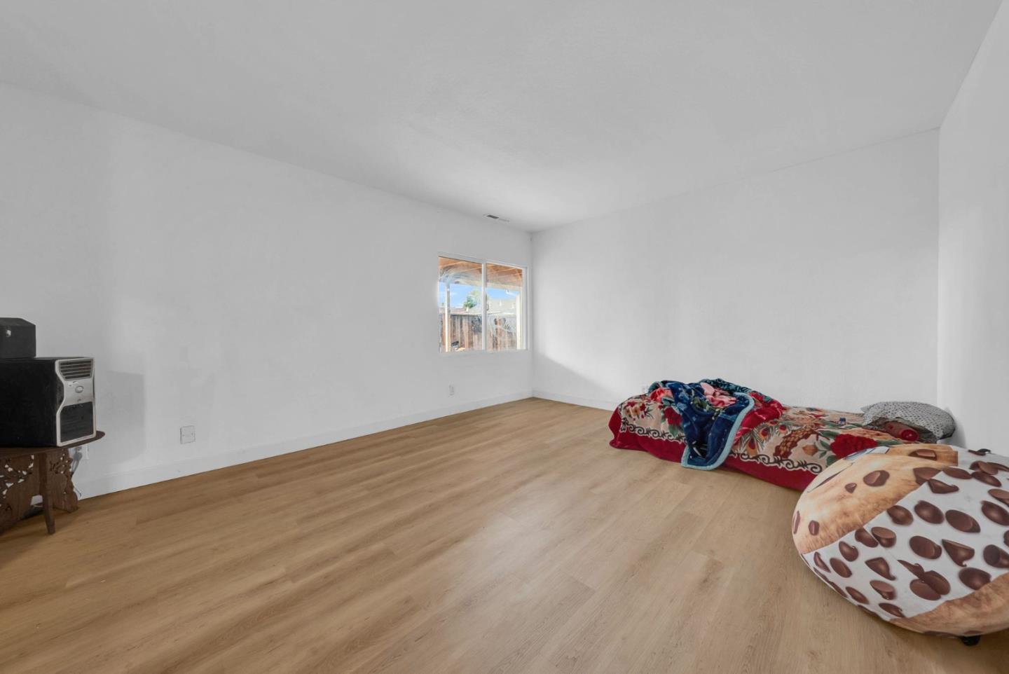 Detail Gallery Image 14 of 45 For 2243 Cooley Ave, East Palo Alto,  CA 94303 - 4 Beds | 2 Baths