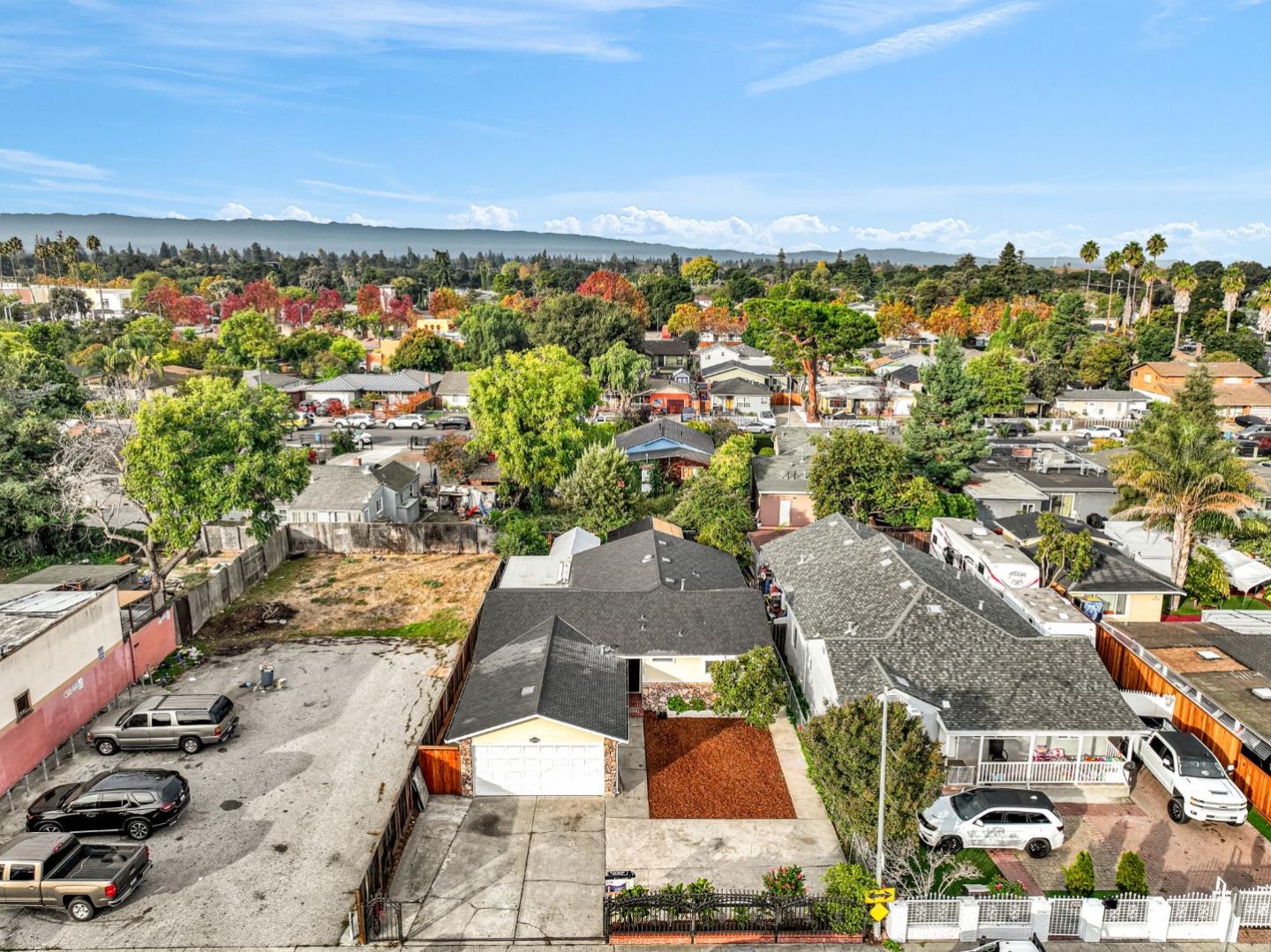 Detail Gallery Image 37 of 45 For 2243 Cooley Ave, East Palo Alto,  CA 94303 - 4 Beds | 2 Baths