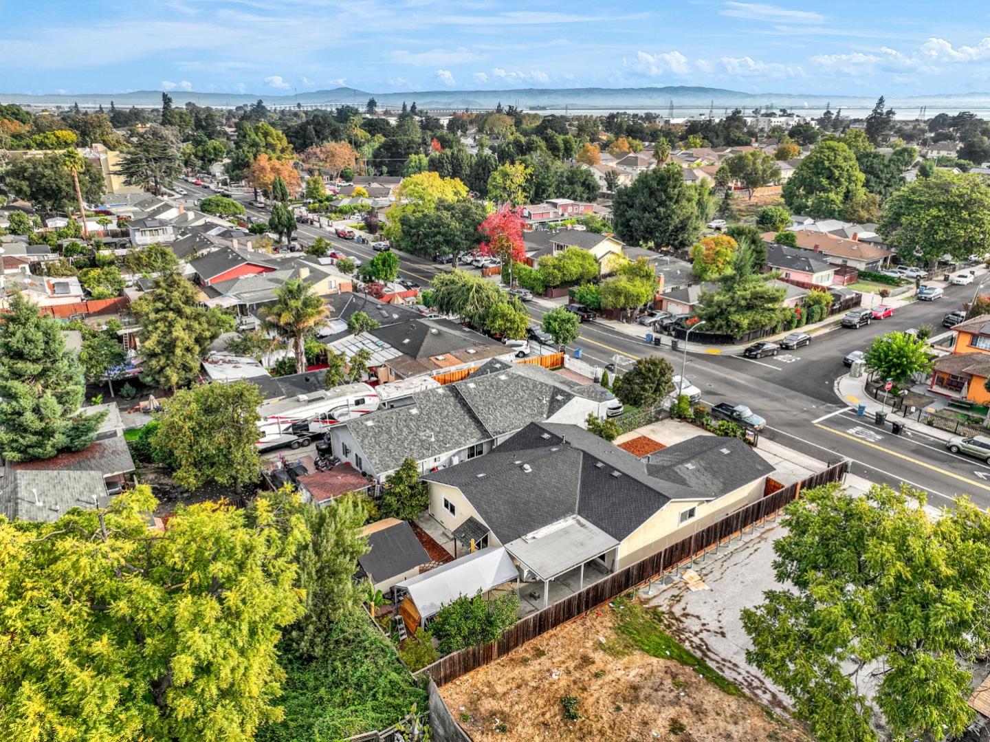Detail Gallery Image 40 of 45 For 2243 Cooley Ave, East Palo Alto,  CA 94303 - 4 Beds | 2 Baths