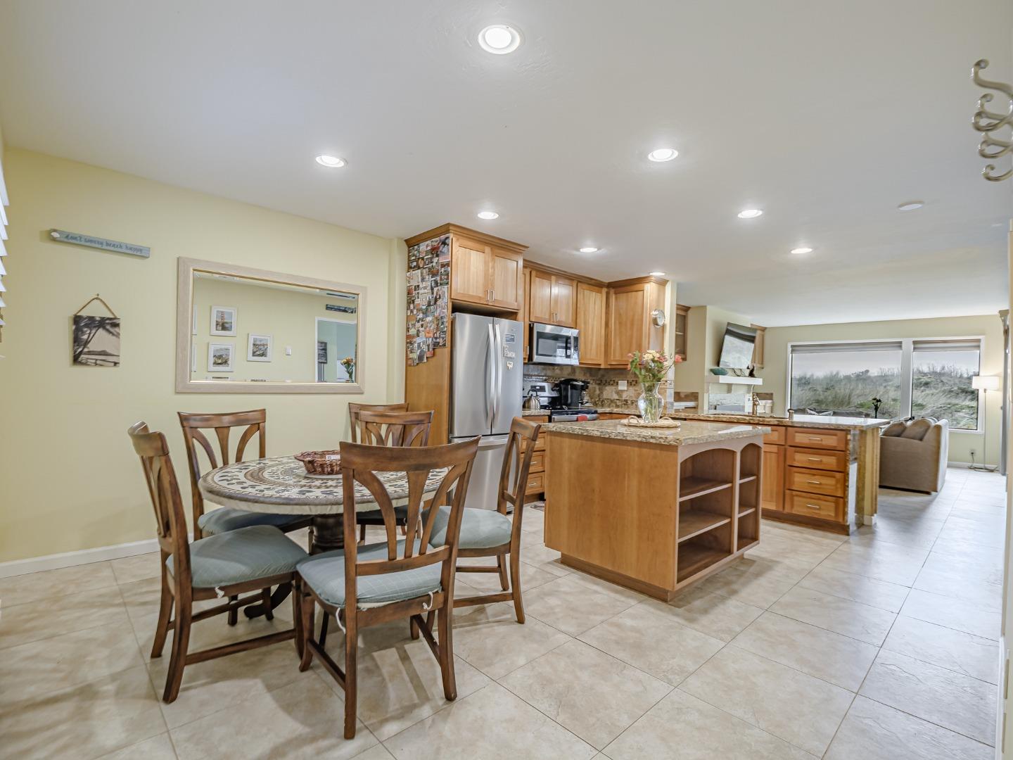 Detail Gallery Image 12 of 56 For 101 Shell Dr #45,  La Selva Beach,  CA 95076 - 2 Beds | 2 Baths