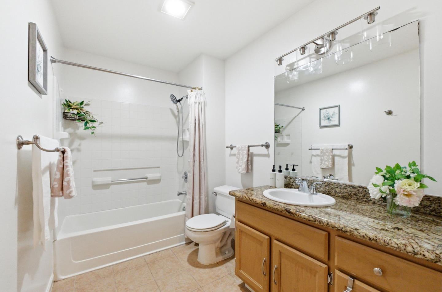 Detail Gallery Image 19 of 27 For 72 Bayside Ct, Richmond,  CA 94804 - 2 Beds | 1 Baths