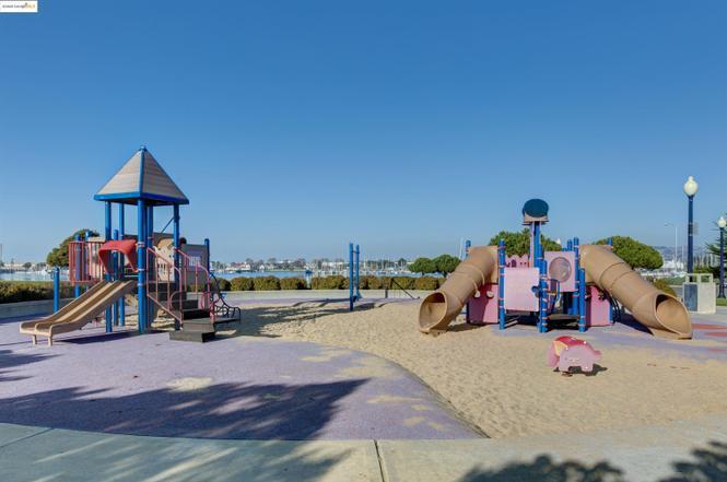 Detail Gallery Image 26 of 27 For 72 Bayside Ct, Richmond,  CA 94804 - 2 Beds | 1 Baths