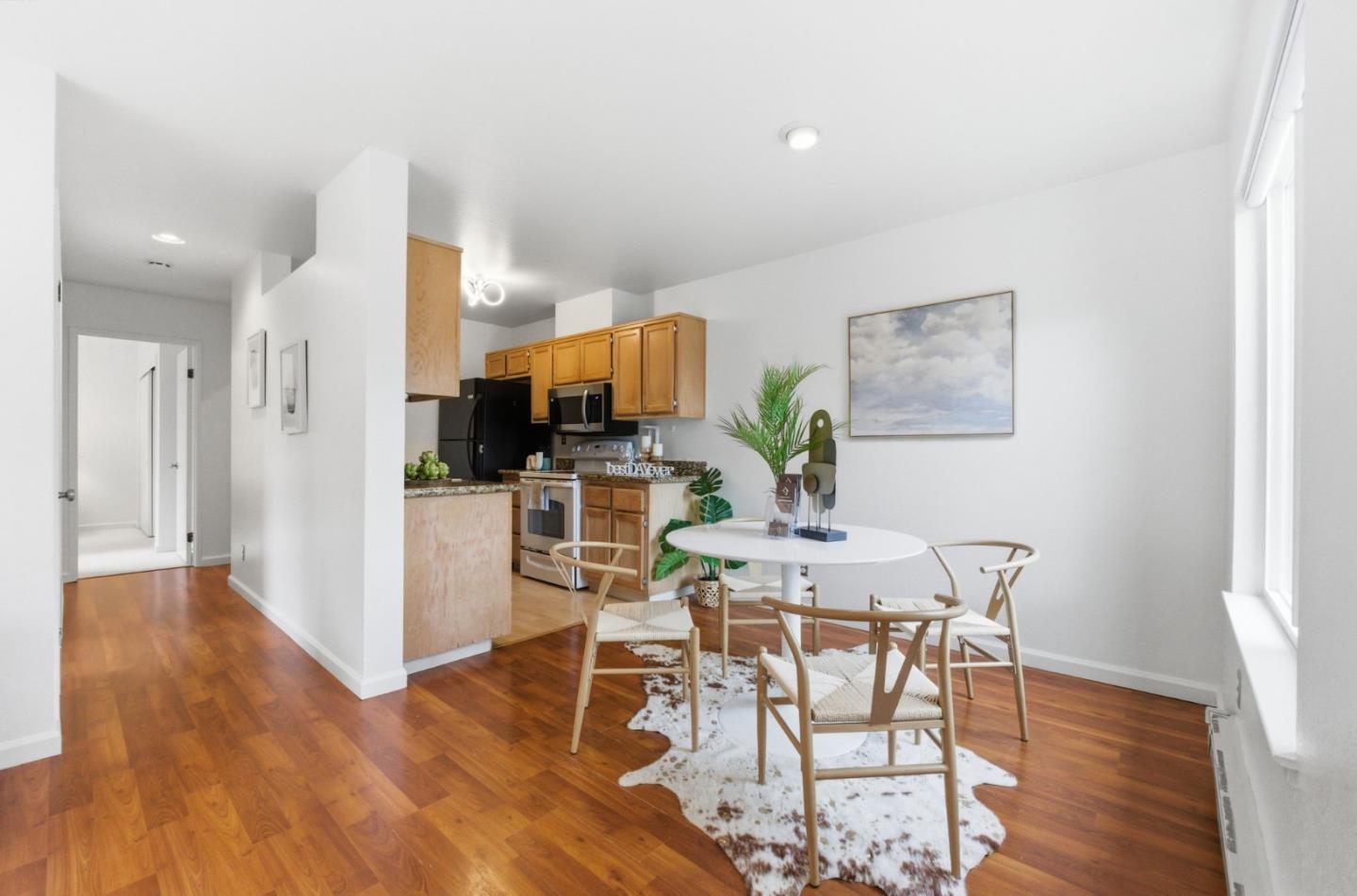 Detail Gallery Image 9 of 27 For 72 Bayside Ct, Richmond,  CA 94804 - 2 Beds | 1 Baths