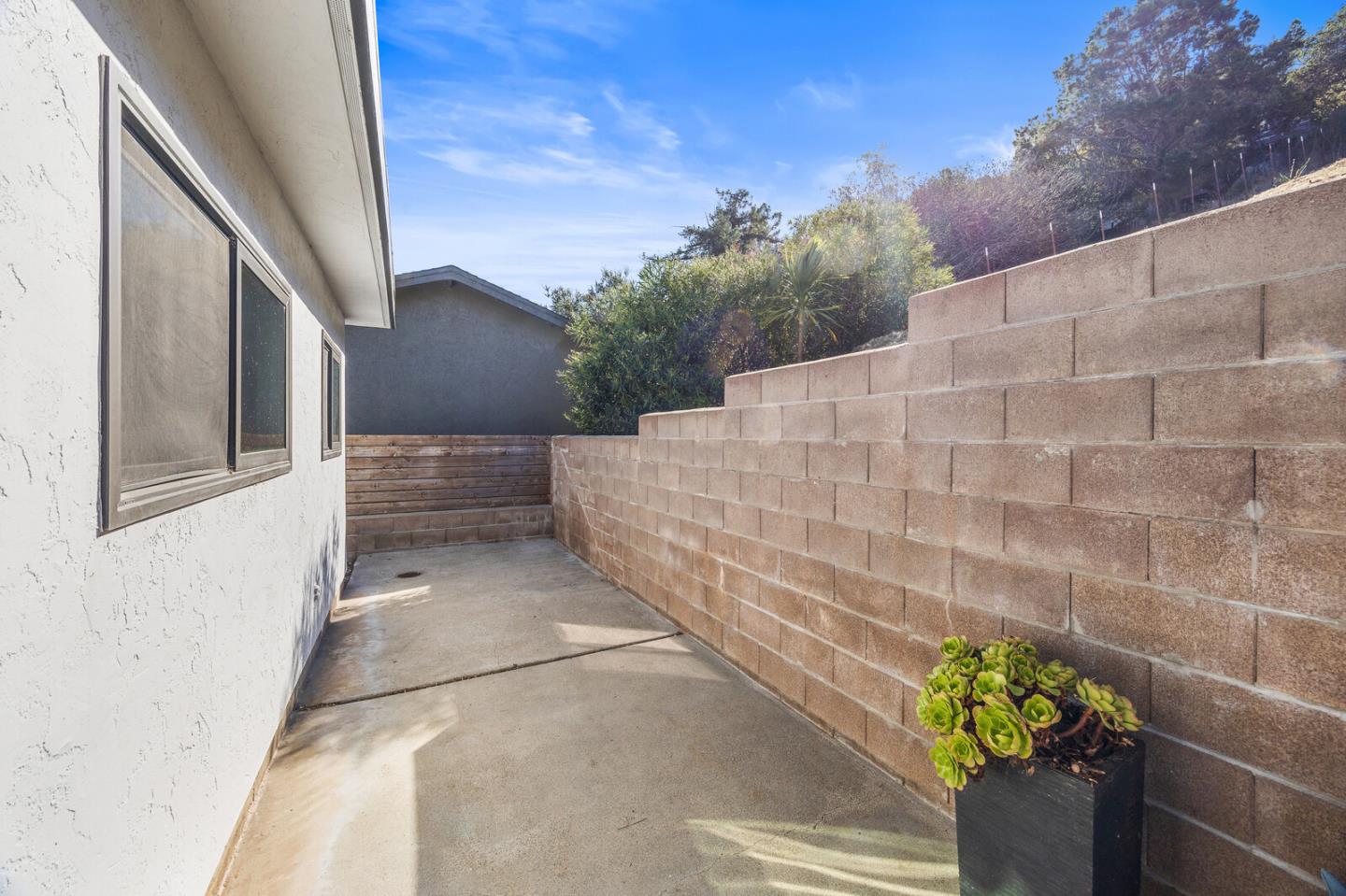 Detail Gallery Image 21 of 26 For 1708 Mills Ave, Belmont,  CA 94002 - 3 Beds | 2 Baths