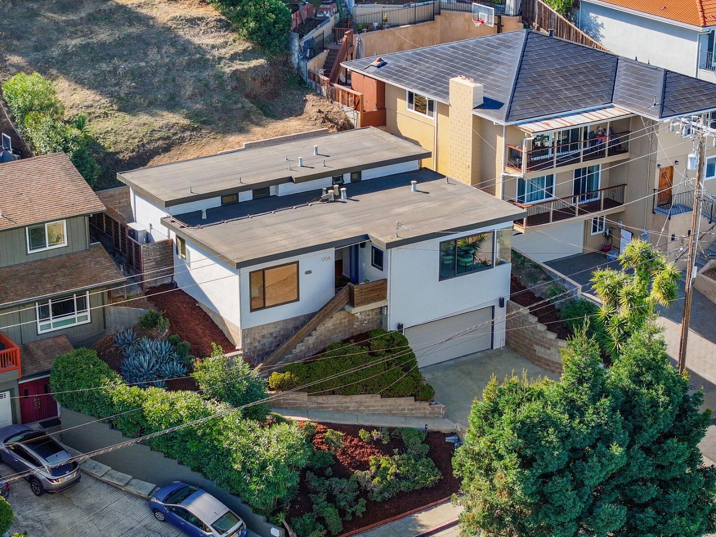 Detail Gallery Image 24 of 26 For 1708 Mills Ave, Belmont,  CA 94002 - 3 Beds | 2 Baths