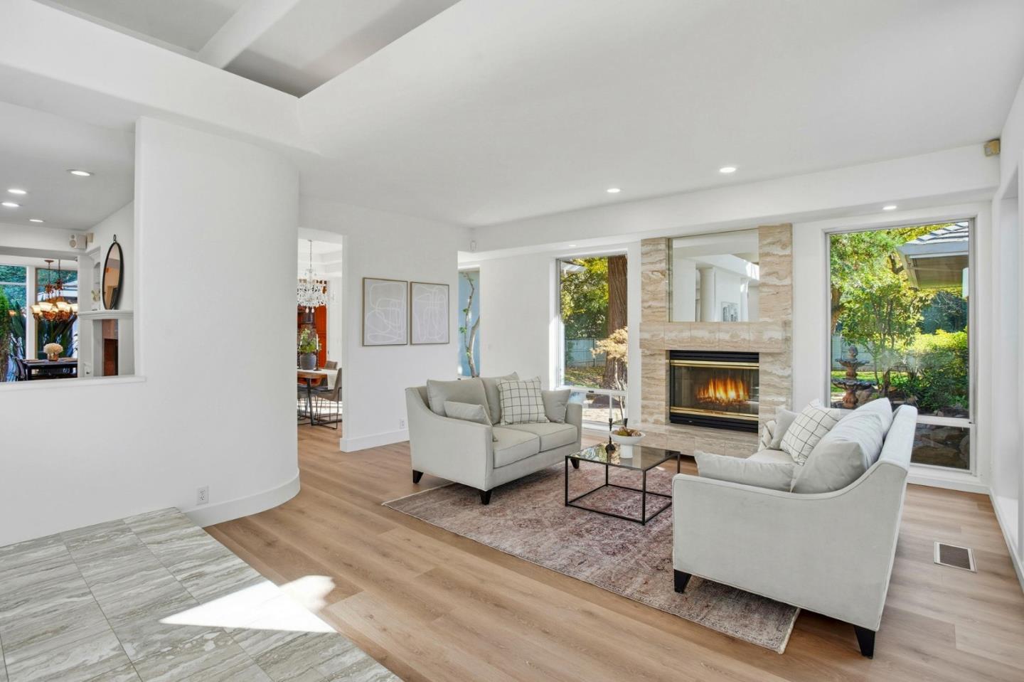 Detail Gallery Image 12 of 76 For 3895 Fair Oaks Blvd, Sacramento,  CA 95864 - 4 Beds | 4 Baths