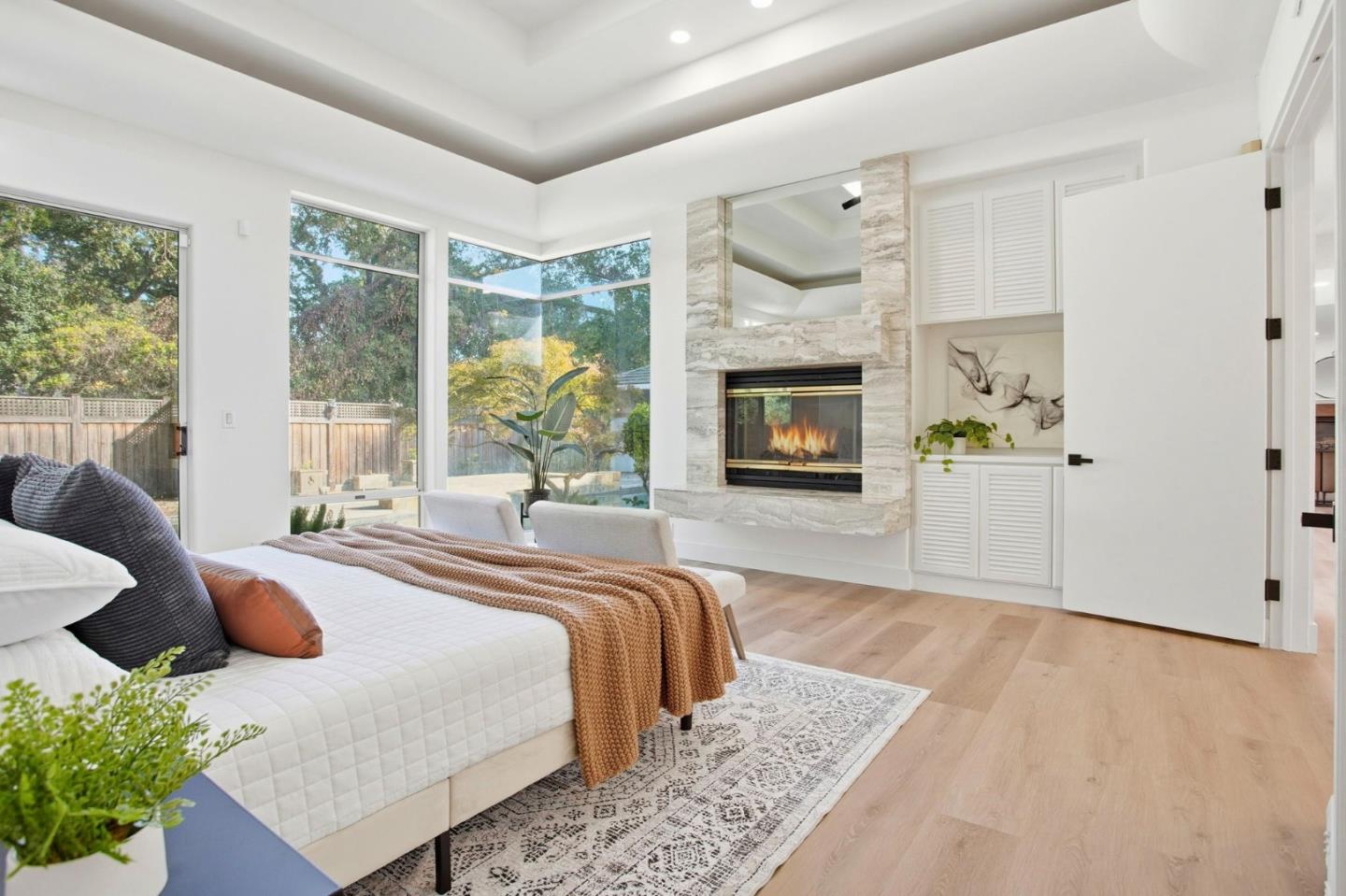 Detail Gallery Image 37 of 76 For 3895 Fair Oaks Blvd, Sacramento,  CA 95864 - 4 Beds | 4 Baths