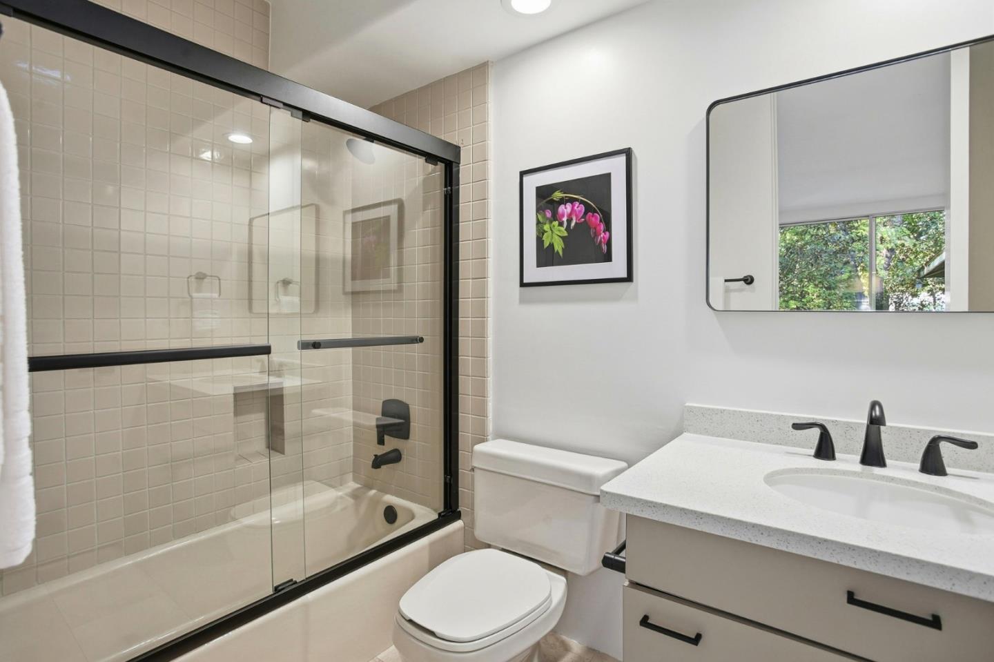 Detail Gallery Image 43 of 76 For 3895 Fair Oaks Blvd, Sacramento,  CA 95864 - 4 Beds | 4 Baths