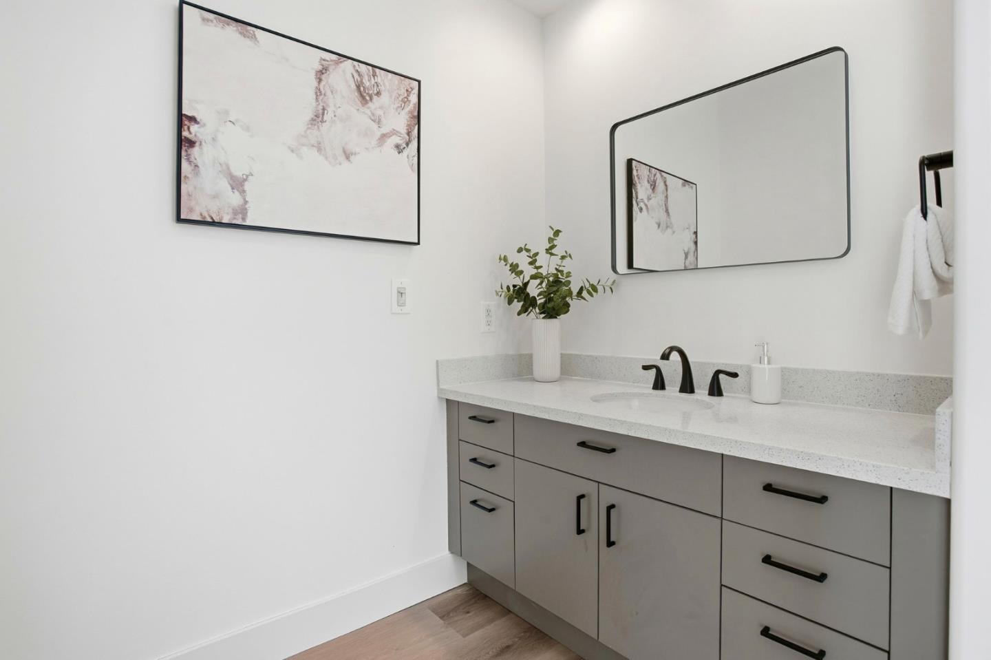 Detail Gallery Image 45 of 76 For 3895 Fair Oaks Blvd, Sacramento,  CA 95864 - 4 Beds | 4 Baths