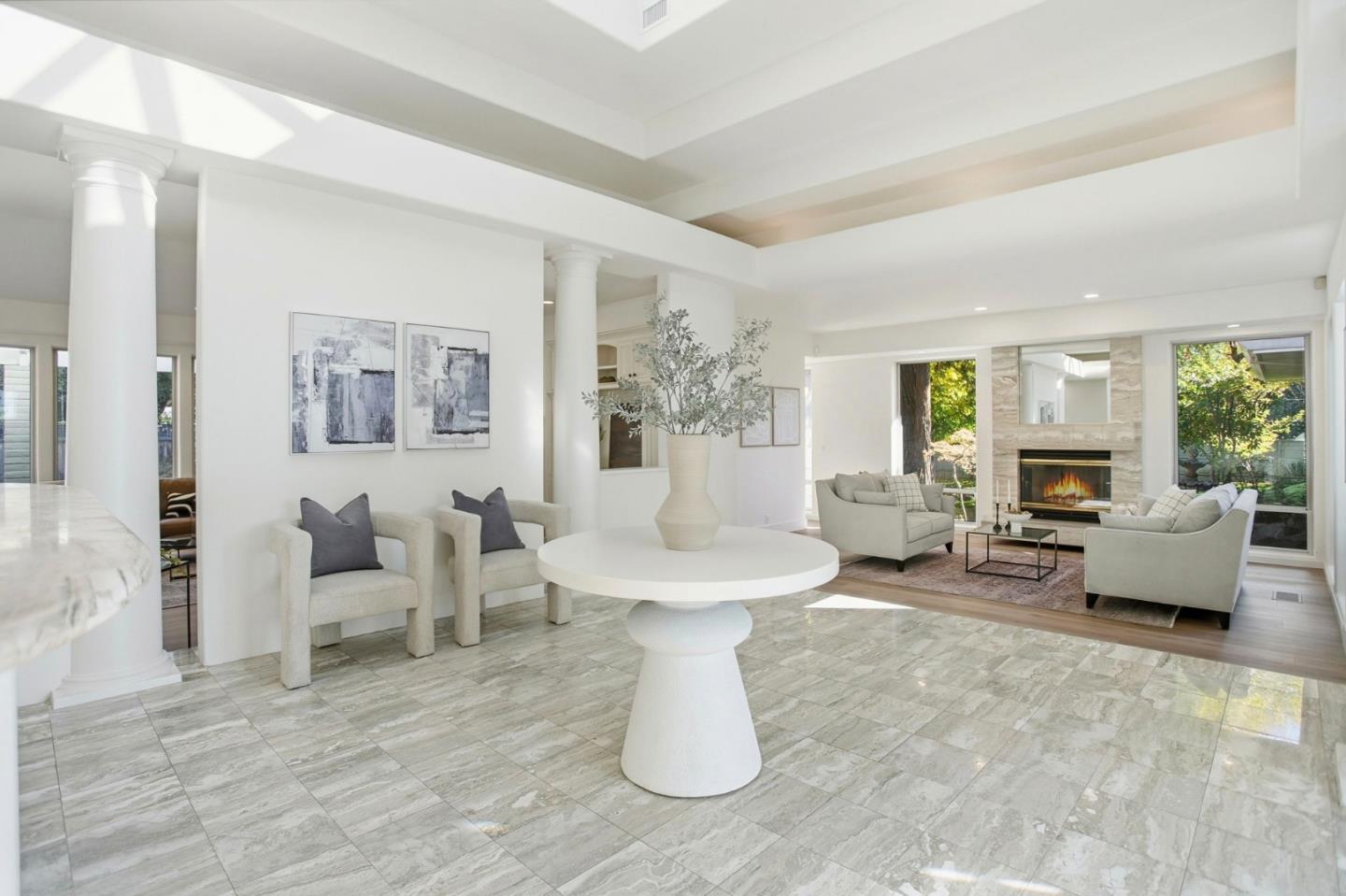 Detail Gallery Image 9 of 76 For 3895 Fair Oaks Blvd, Sacramento,  CA 95864 - 4 Beds | 4 Baths