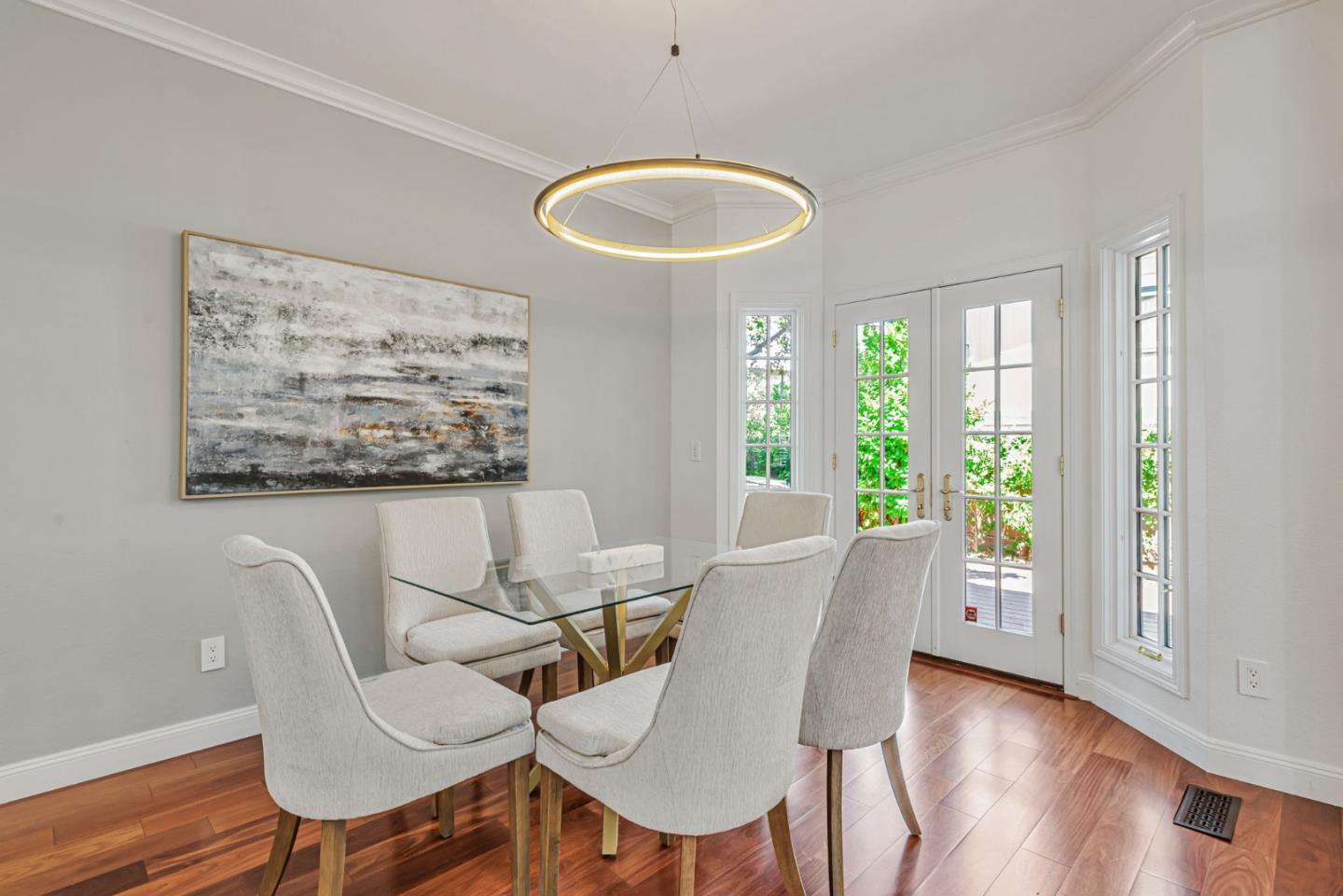 Detail Gallery Image 22 of 48 For 100 Danbury Ln, Redwood City,  CA 94061 - 4 Beds | 2/1 Baths