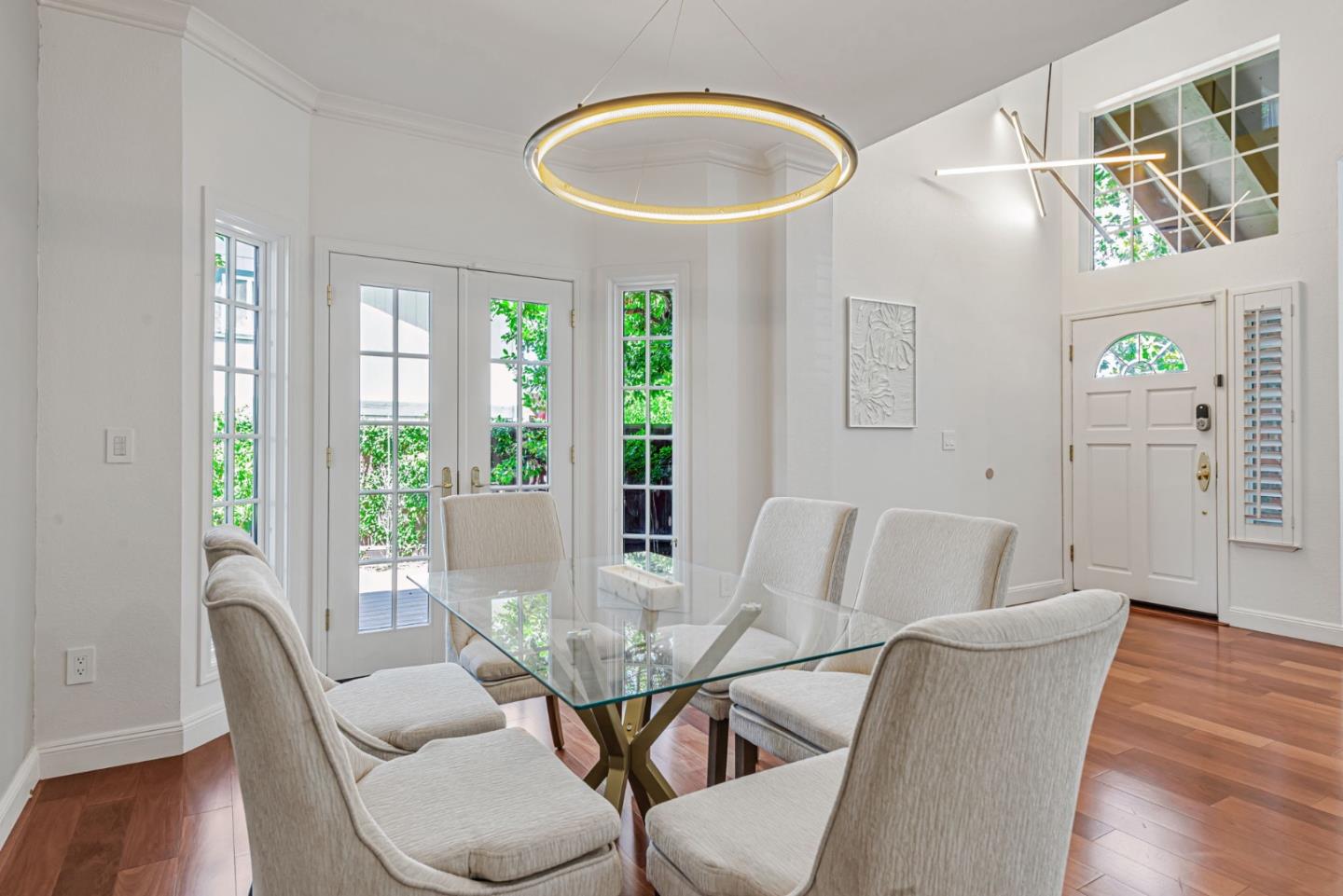 Detail Gallery Image 23 of 48 For 100 Danbury Ln, Redwood City,  CA 94061 - 4 Beds | 2/1 Baths