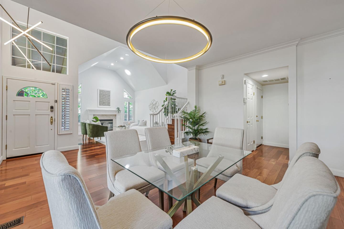 Detail Gallery Image 24 of 48 For 100 Danbury Ln, Redwood City,  CA 94061 - 4 Beds | 2/1 Baths