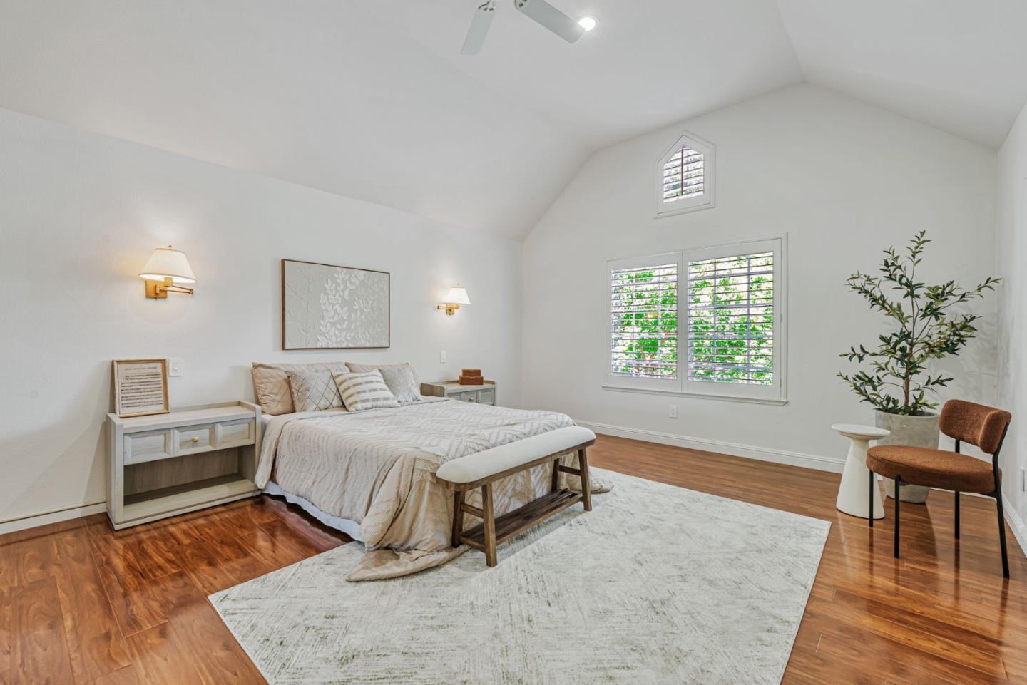 Detail Gallery Image 35 of 48 For 100 Danbury Ln, Redwood City,  CA 94061 - 4 Beds | 2/1 Baths