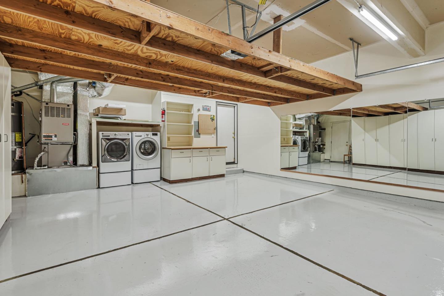 Detail Gallery Image 44 of 48 For 100 Danbury Ln, Redwood City,  CA 94061 - 4 Beds | 2/1 Baths