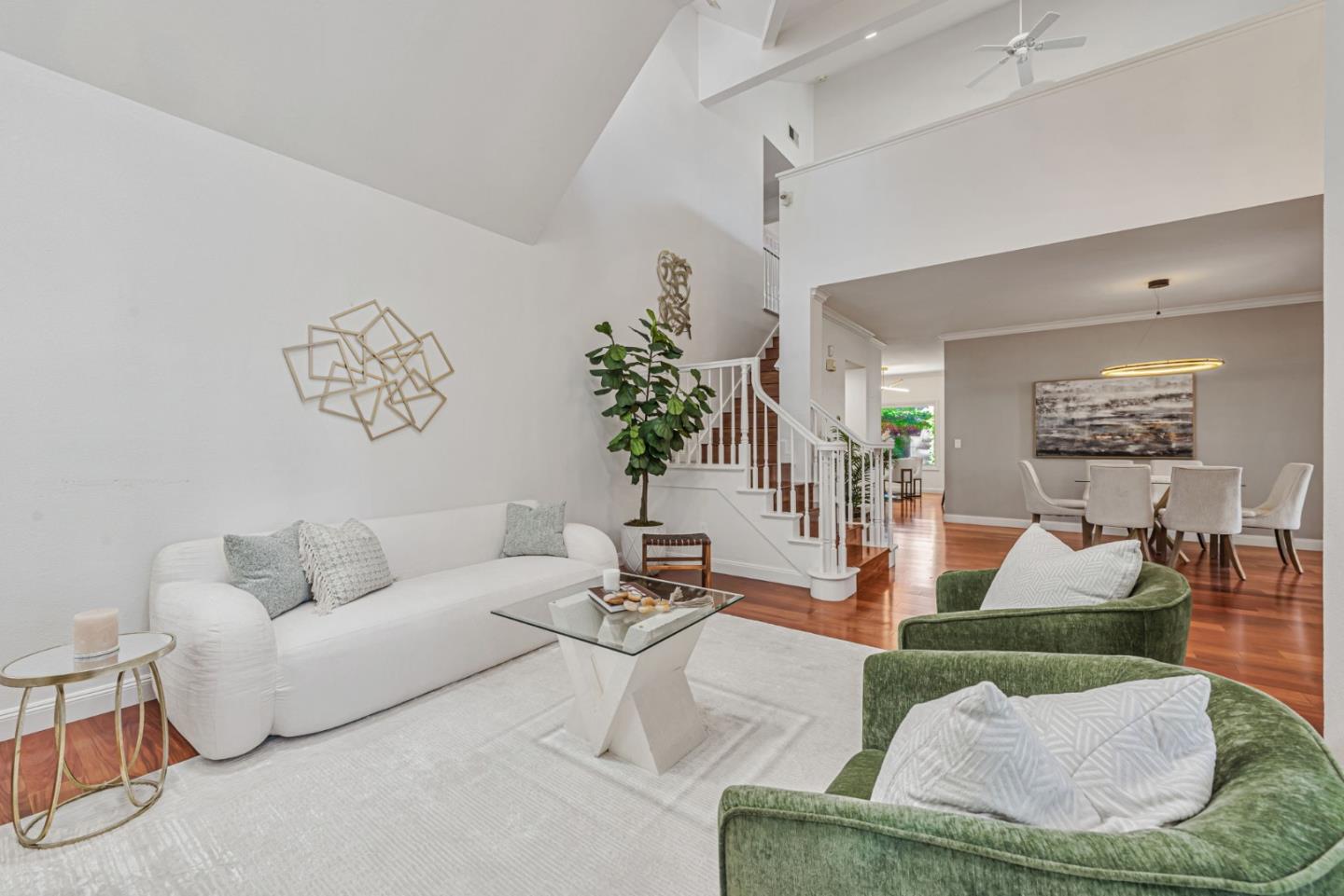 Detail Gallery Image 7 of 48 For 100 Danbury Ln, Redwood City,  CA 94061 - 4 Beds | 2/1 Baths