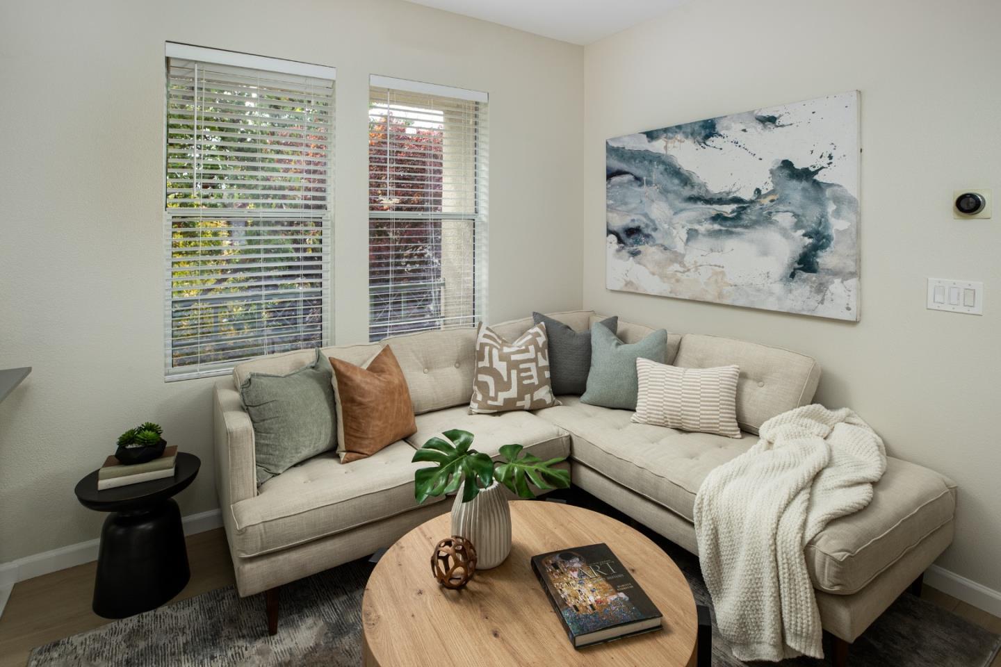 Detail Gallery Image 11 of 31 For 143 Frederick Ct, Mountain View,  CA 94043 - 3 Beds | 2/1 Baths