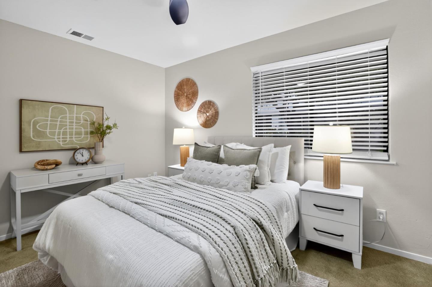 Detail Gallery Image 13 of 30 For 1590 East Lake Dr, San Jose,  CA 95126 - 2 Beds | 2 Baths