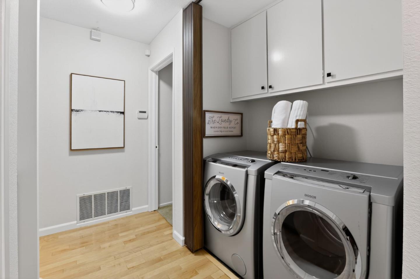 Detail Gallery Image 20 of 30 For 1590 East Lake Dr, San Jose,  CA 95126 - 2 Beds | 2 Baths