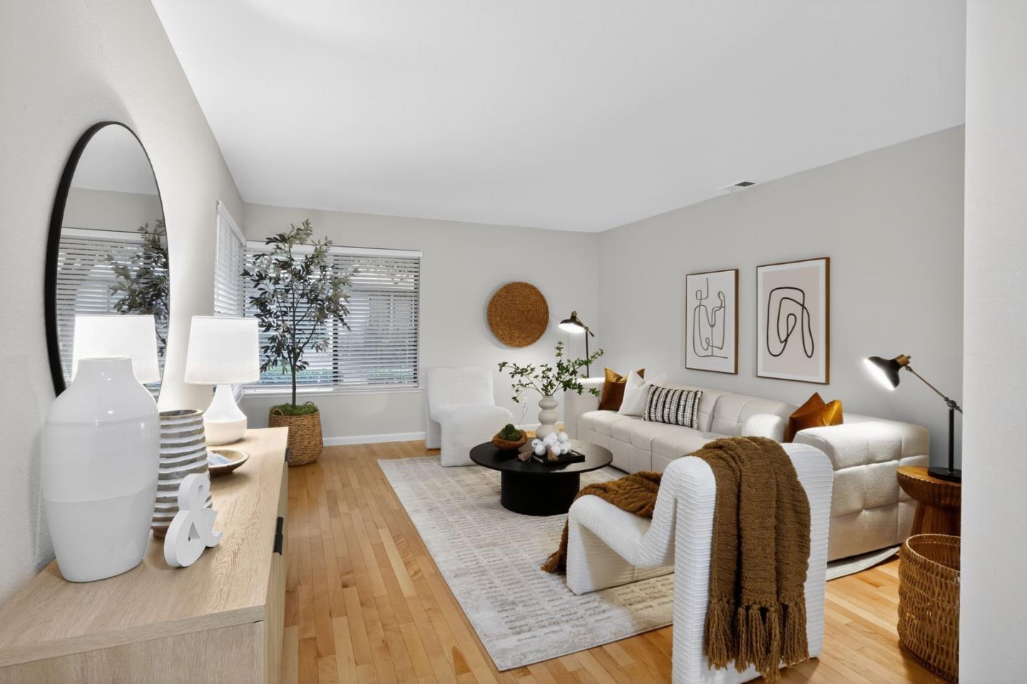 Detail Gallery Image 3 of 30 For 1590 East Lake Dr, San Jose,  CA 95126 - 2 Beds | 2 Baths