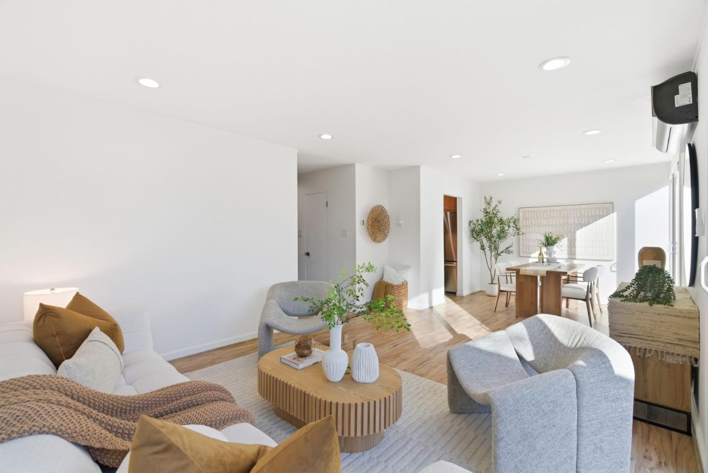 Photo #11: ML82027461 Listing: Photo #11