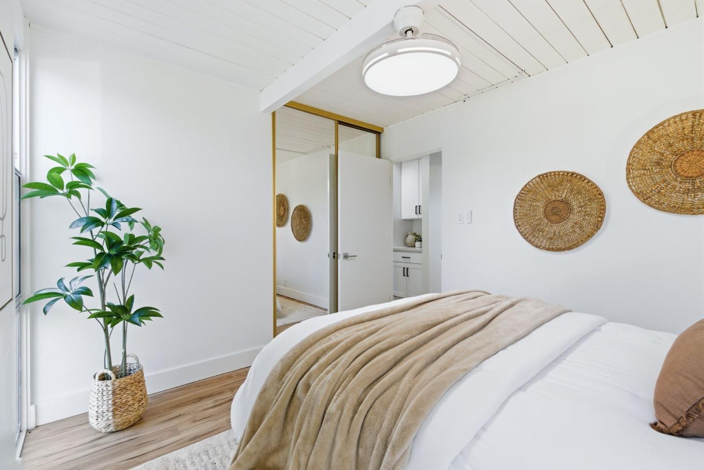 Photo #25: ML82027461 Listing: Photo #25