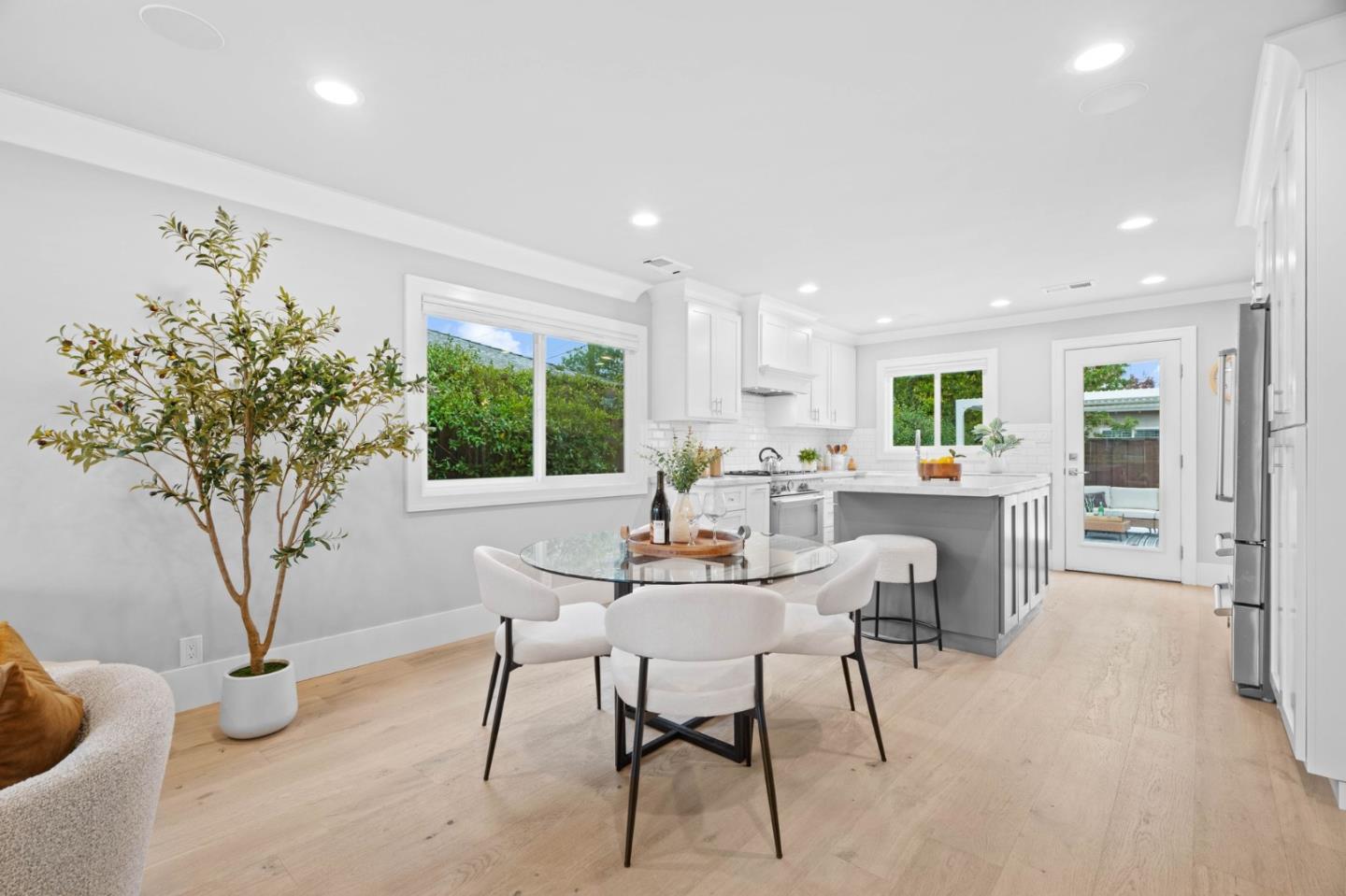 Detail Gallery Image 12 of 81 For 631 Wilson Ct, Santa Clara,  CA 95051 - 3 Beds | 2 Baths