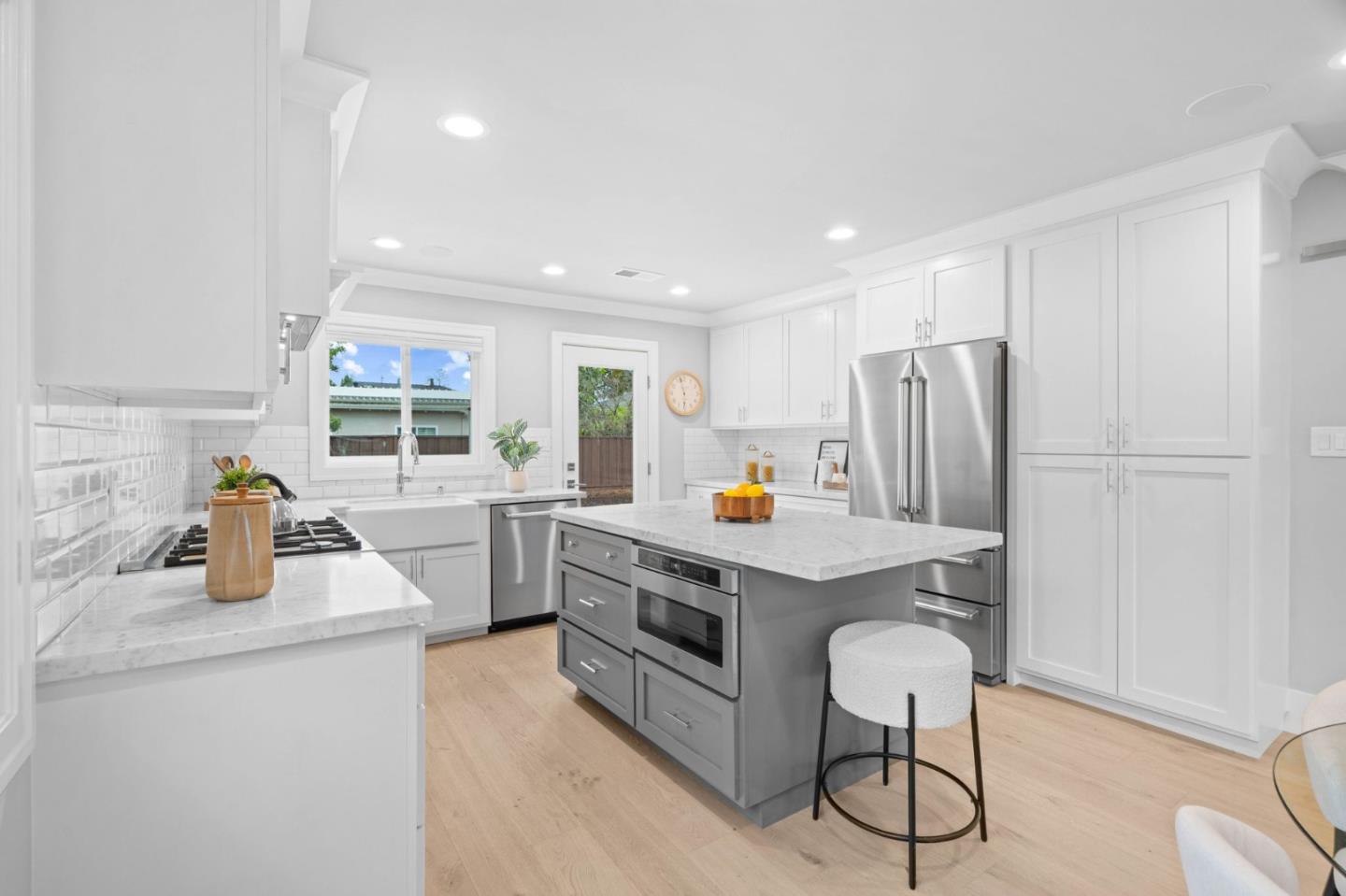 Detail Gallery Image 17 of 81 For 631 Wilson Ct, Santa Clara,  CA 95051 - 3 Beds | 2 Baths