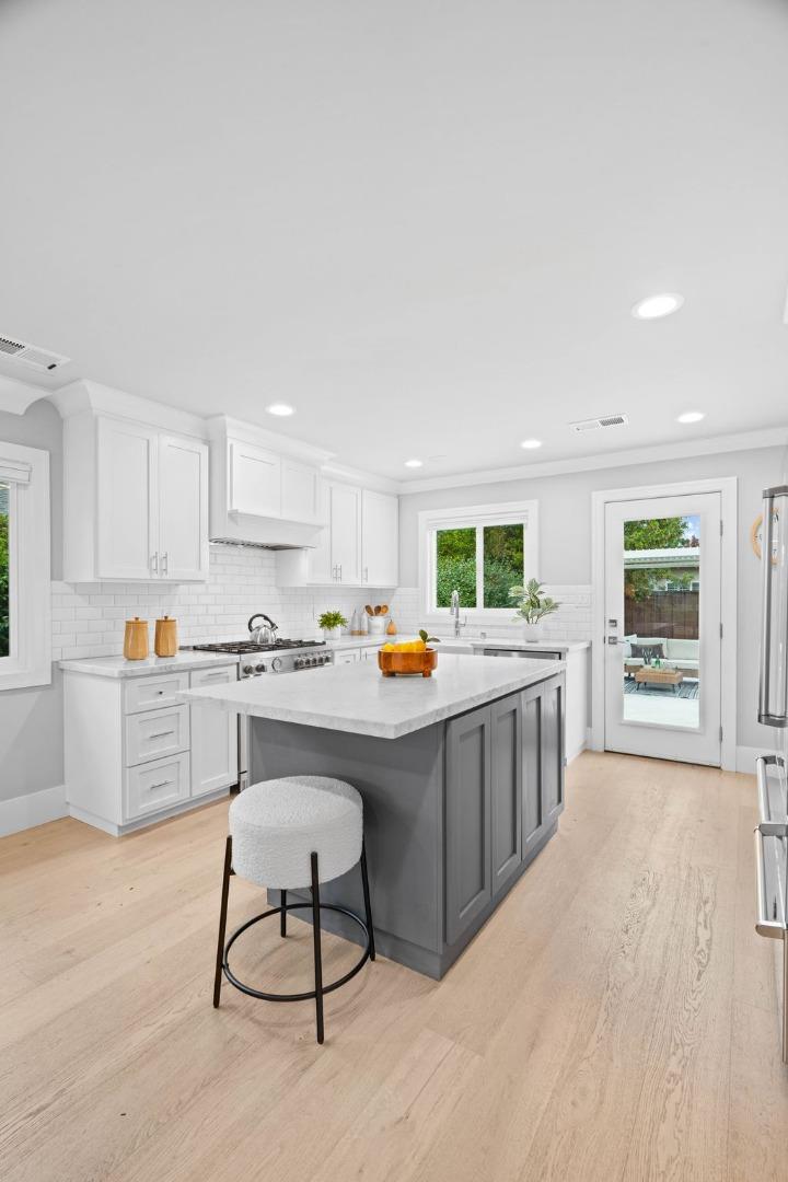 Detail Gallery Image 18 of 81 For 631 Wilson Ct, Santa Clara,  CA 95051 - 3 Beds | 2 Baths