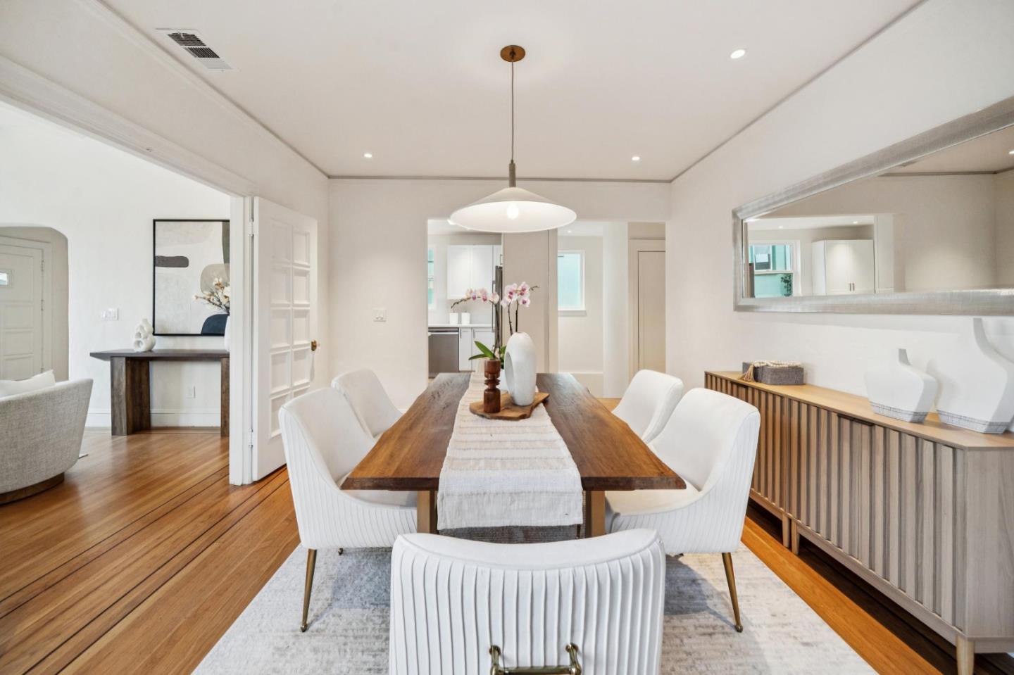 Detail Gallery Image 12 of 64 For 929 Darien Way, San Francisco,  CA 94127 - 4 Beds | 3/1 Baths